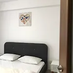 Central View Apartment